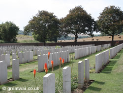 Flatiron Copse Cemetery, Somme.