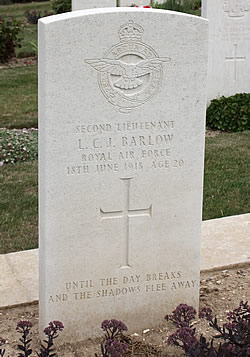 Grave of Second Lieutenant Barlow, one of the 2,142 burials in this cemetery.